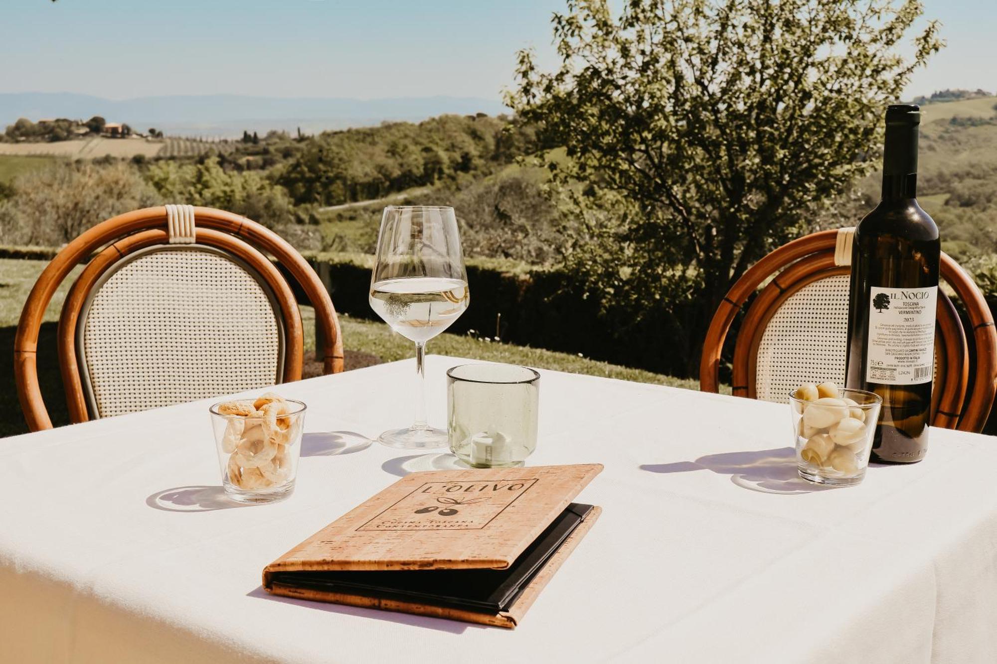 Poggio Paradiso Resort & Spa Montefollonico Kültér fotó